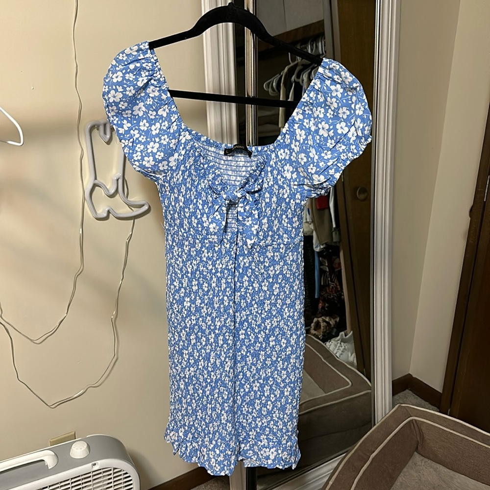 Blue Floral Short-Sleeve Women’s Dress